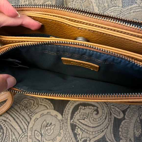 MATT&NAT Crossbody tan purse with double purse compartments - Picture 8 of 14